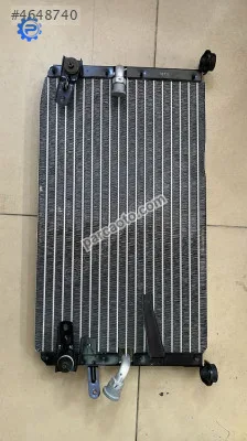 Klima radyatörü toyota hilux ln145 98-01 orj