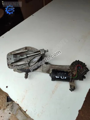Mercedes w210 çıkma silecek motoru ve mekanizma 0390241420