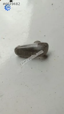 Mercedes SLK 97 04 çıkma çamurluk sinyali