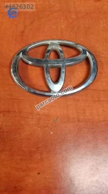 2005 model Toyota RAV4 orijinal çıkma panjur arması