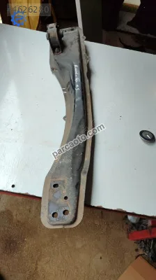 Toyota RAV4 02 06 çıkma orijinal şanzıman alt traves