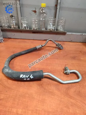 Toyota RAV4 çıkma klima borusu