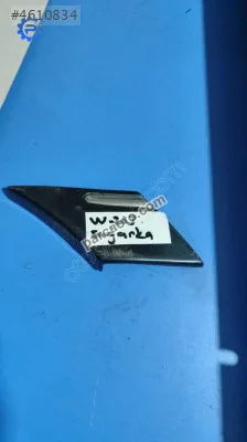 Mercedes w203 kasa sağ arka çamurluk çıtası