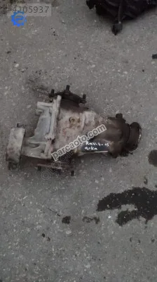 Toyota RAV4 2005 80.000 kilometre araçtan sökme arka defransiyel