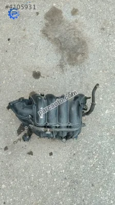 Toyota RAV4 2005 model çıkma orijinal emme manifolt