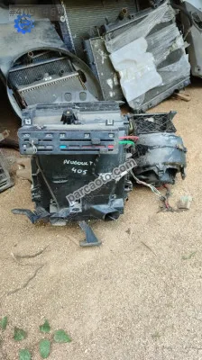 Peugeot 405 çıkma kalorifer kontrol düğmesi ve klima kazanı