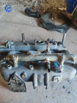 2.8 Chrysler Voyager 02-07 çıkma enjektör kütük