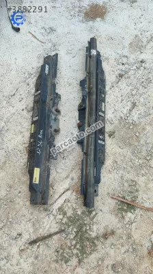 Jeep Cheroke Zj  çıkma orjinal orta panel sacı