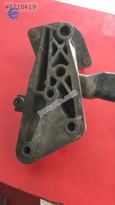 Renault clio şanzıman takozu orj çıkma 7700795783