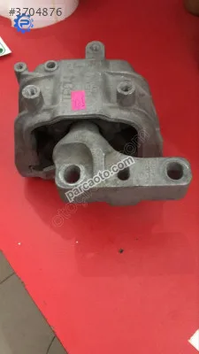 Volkswagen passat jetta caddy motor takozu sağ 1k0199262