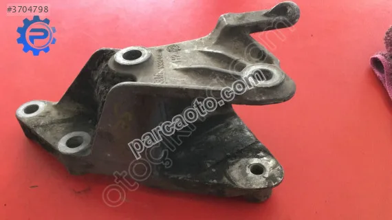 Opel astra j şanzıman arka takozu orj çıkma 13324497