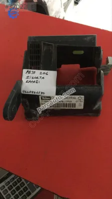Peugeot p 206 sigorta kapağı orj çıkma 9640866580