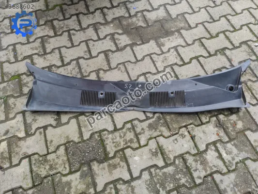 Wj grand cherokee ön cam ızgarası