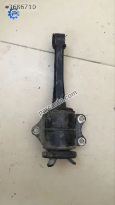 Volkswagen polo  motor alt kulağı takozu orj çıkma 6n0199863