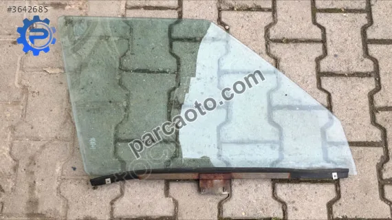 Renault r9 sağ ön kapı camı