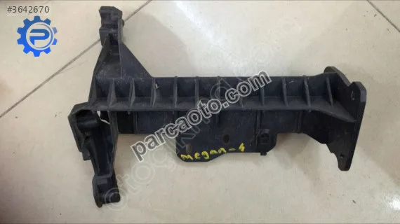 Renault megane ıv 16- sol arka tampon braketi orj çıkma 850474039