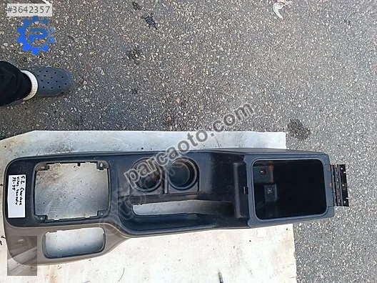 55030318f cherokee vites konsolu 92-95 5.2