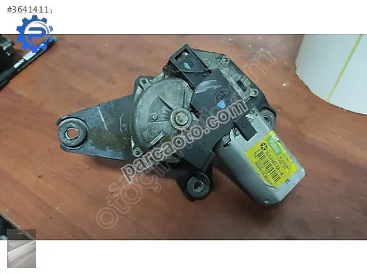 Dodge nitro arka silecek motoru 55157447