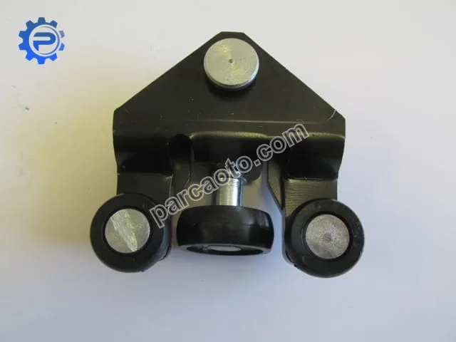 Opel movano- 99/03; sürgülü kapı alt ray bağlantısı sağ