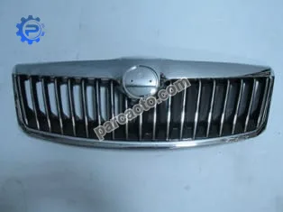 Skoda octavıa- 10/12; ön panjur (nikelaj çerçeveli/iç petekleri siyah/nikelajlı) (tw-y)