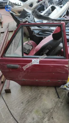 R9 sağ arka kapı