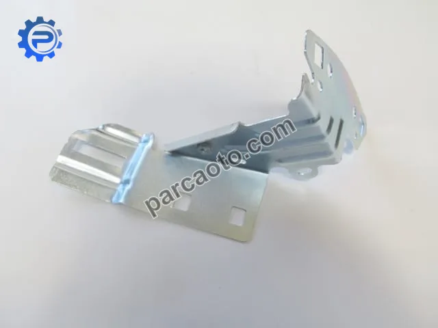 Peugeot 208- 12/20; ön çamurluk braketi sağ