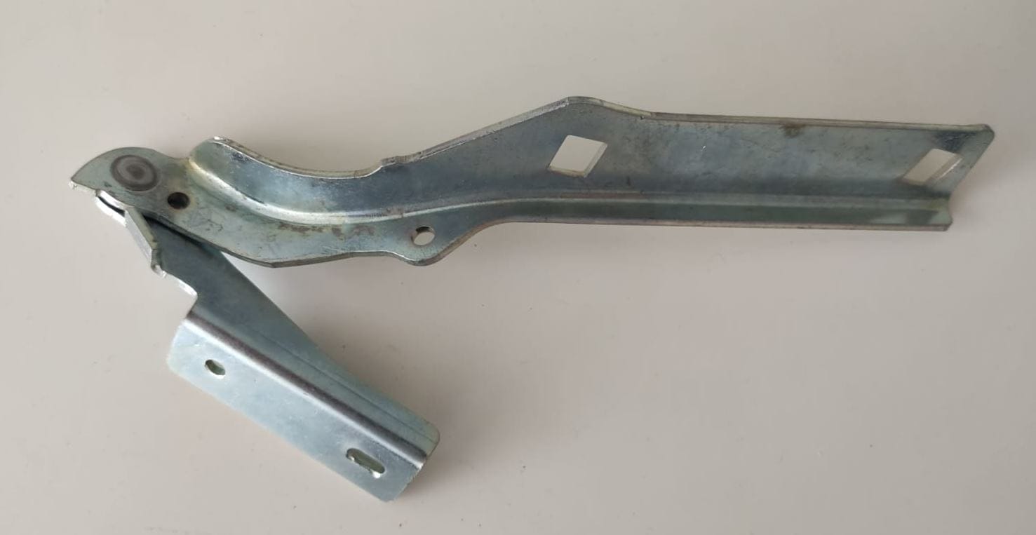 Peugeot partner- tepee- 10/18; kaput menteşesi sol