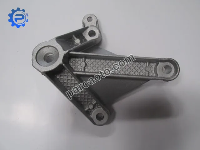 Renault scenıc- 2- 03/09; motor takozu bağlantı kulağı 1.5dcı