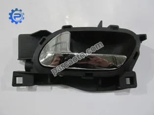 Peugeot 407- 04/11; ön kapı iç açma kolu sol siyah (elceği nikelajlı) (hushan)