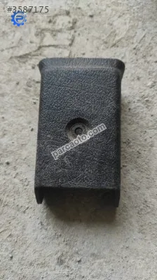 G cherokee arka koltuk menteşe kapaklari 55030548