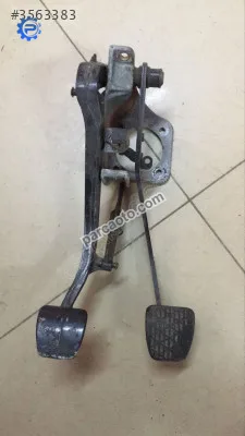 Mercedes w201 w124 fren debriyaj pedalı 1242900419
