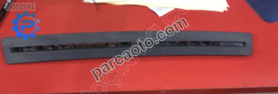 Nissan d21 ön cam hava ızgarası 6874201g01