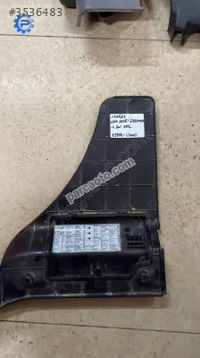 Starex kapı eşiği döşemesi iç ön sol  85876-47000