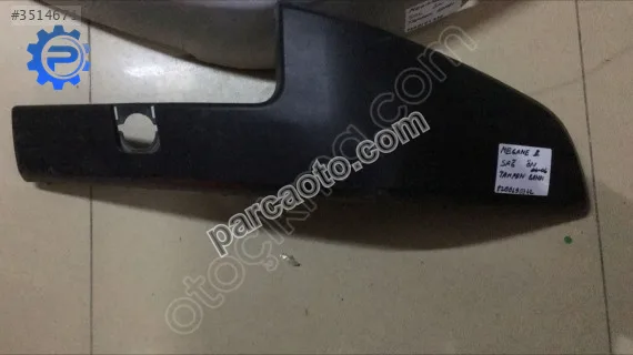 Megane ıı sağ ön tampon bandı 8200490342