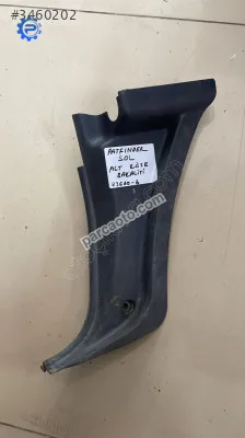 Nissan Partfinder sol alt köşe Bakalit