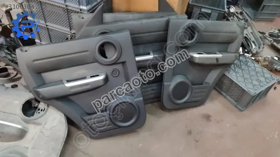 Dodge Nitro çıkma kapı döşemesi 07-12