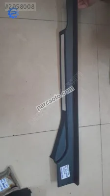 W203 sağ ön kapı eşik bakaliti a2036800835