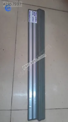 Mercedes w210 eşik çıtası 2106800135fj