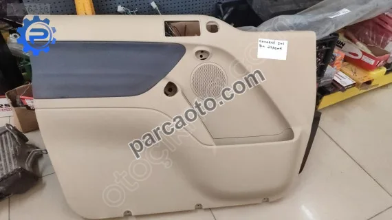 Ford Connect sol ön kapı döşemesi çıkma orijinal temiz