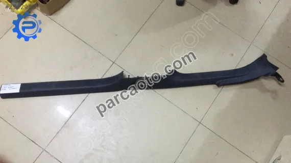 Jetta sağ kapı eşik çıtası