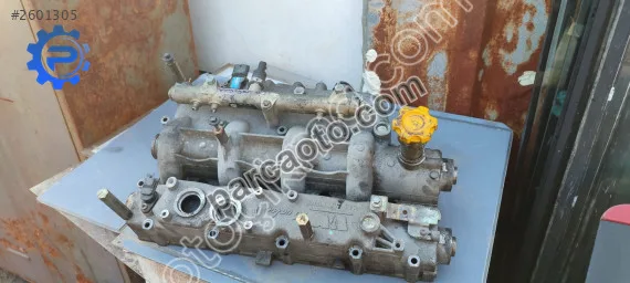 02-07 Voyager 2.8 çıkma motor üst kapak