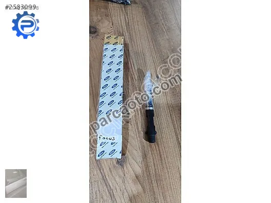Ford Focus orijinal enjektör 1079904