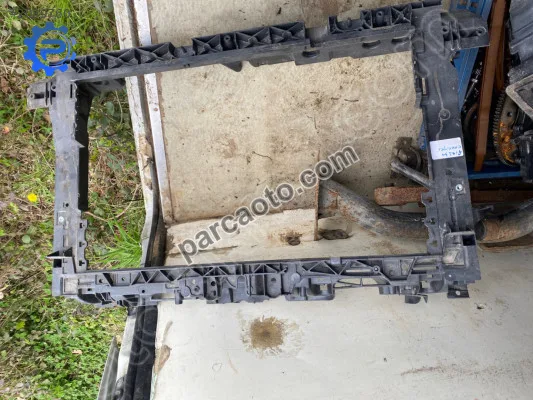 Sıfır ford couiror fiesta ön panel