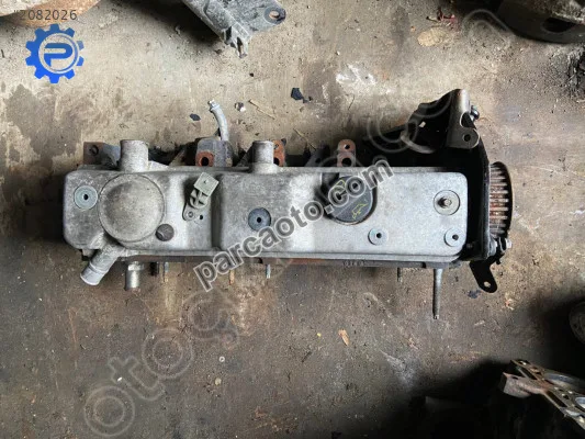 Ford connet  silindir kapağı