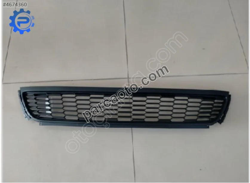 6r0853671 polo orta ızgara siyah çıtalı 2009-2014 arası