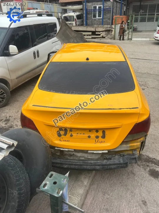 Hyundai Accent Blue bagaj kapağı