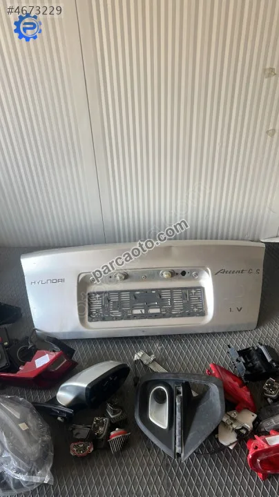 Accent Milenyum Bagaj Kapağı Çıkma