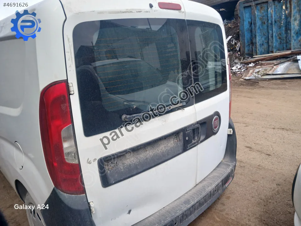 Fiat doblo 3-4 çiftli bagaj kapak çıkma