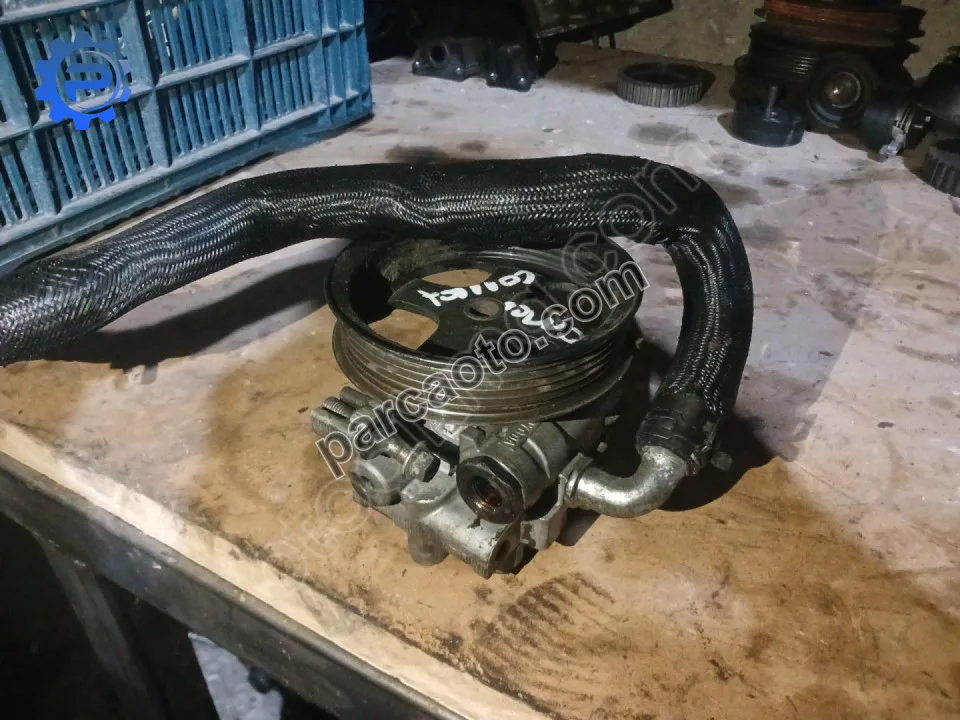 Ford connect direksiyon pompası çıkma