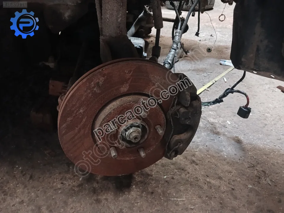 Ford connect sağ taşıyıcı çıkma